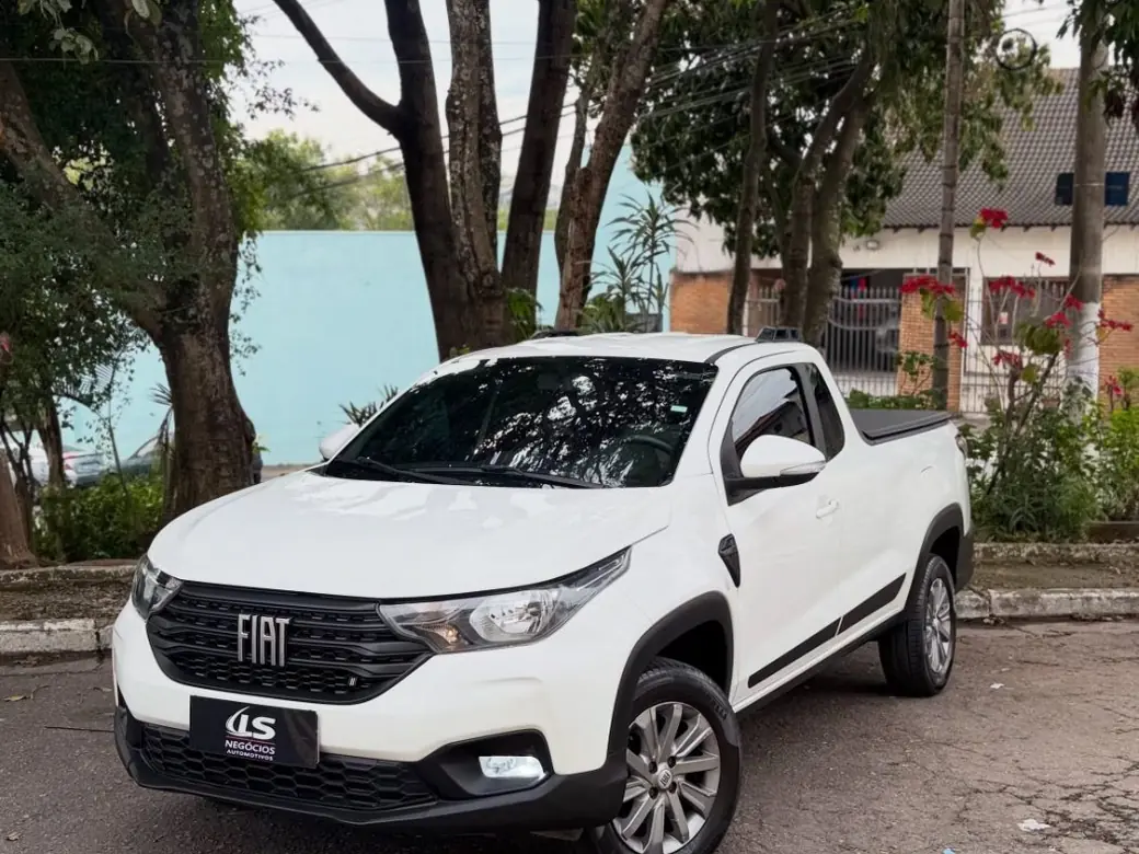 Fiat Strada Freedom — perfil esquerdo