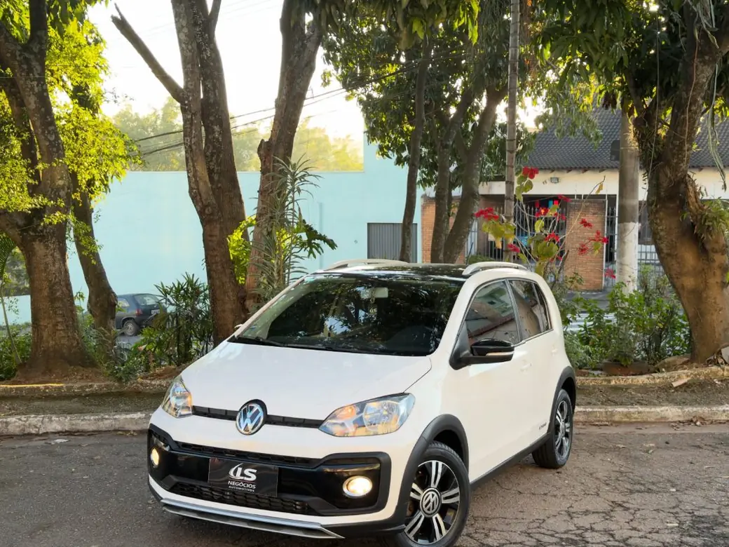 Volkswagen Up! TSI Xtreme — traseira
